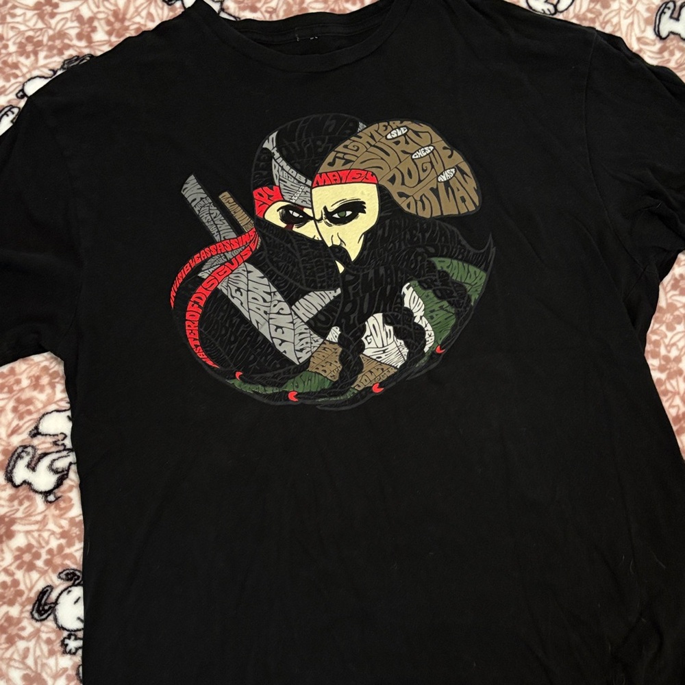 Loot Crate Black Short-Sleeve Tee with Multicolor Ninja Graphic (Ninja vs pirate